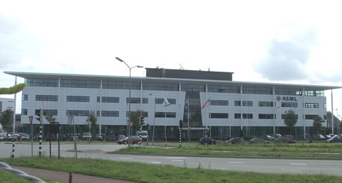 US Raises Concerns Over Possible ASML EUV Machine Transfer to China