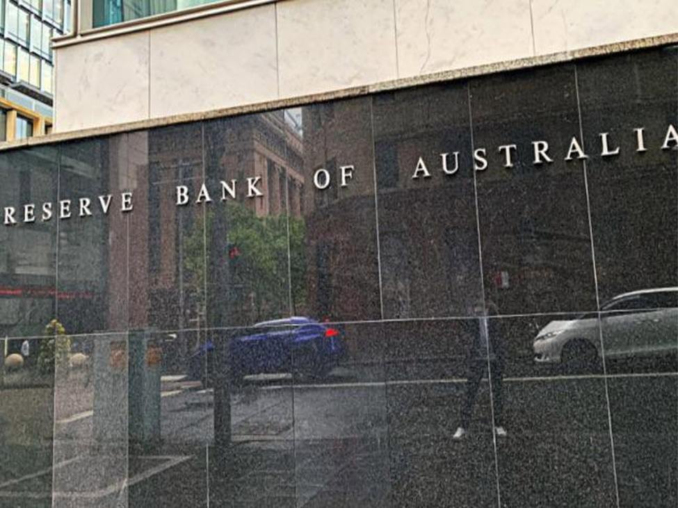 Economists Expect RBA to Hold Rates Steady