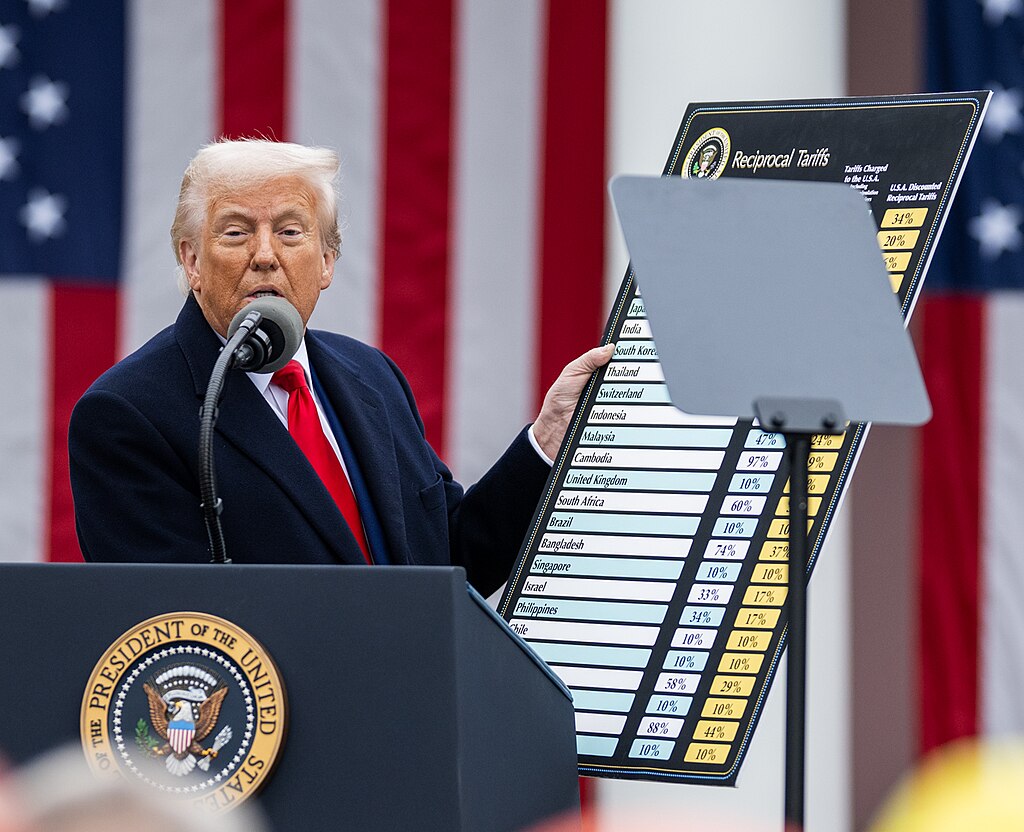 US Appeals Court Keeps Trump’s 10% Global Tariff in Effect During Ongoin